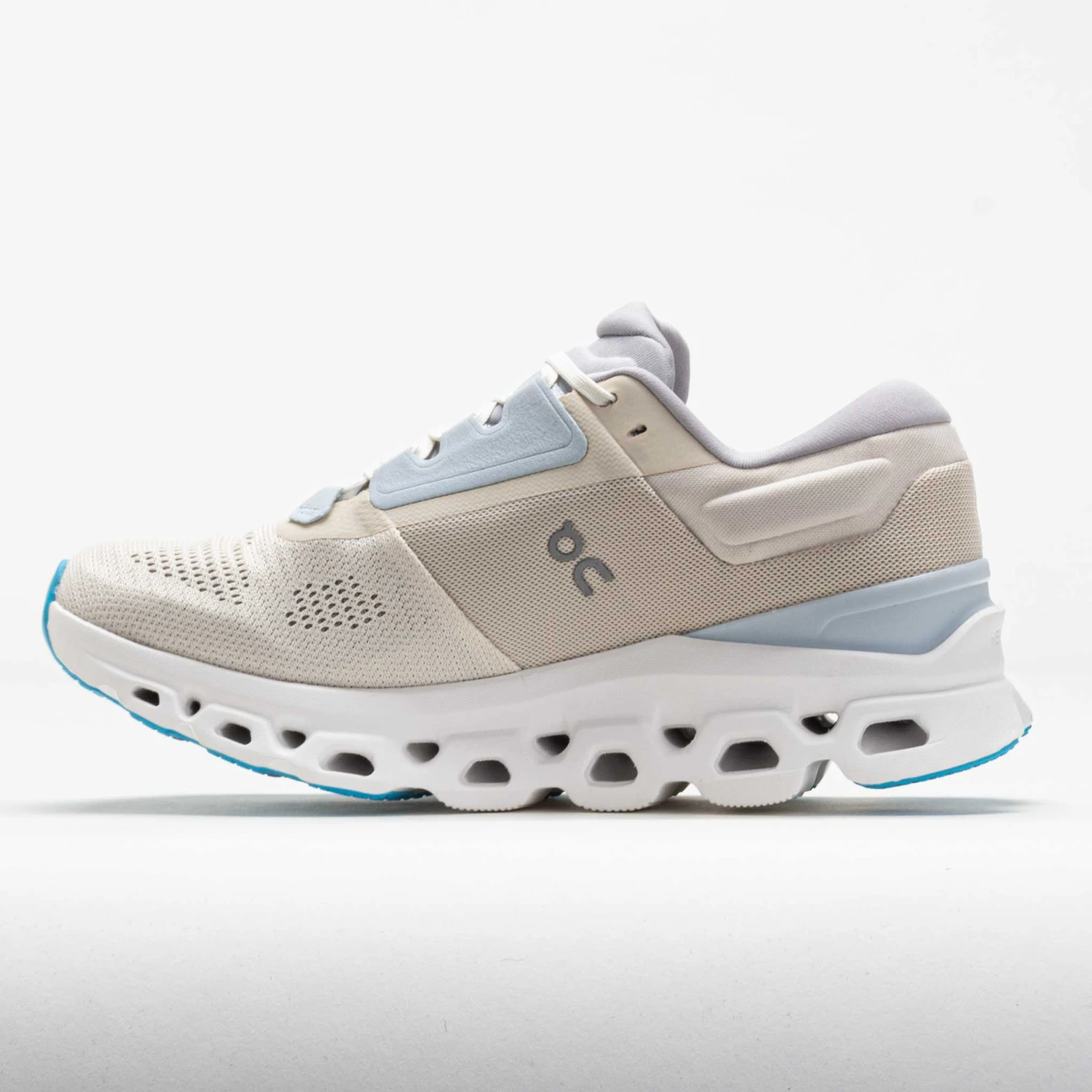 On Running On Cloudstratus 3 Women's Cream/Arctic 4 On Running On Cloudstratus 3 Women's Cream/Arctic - Image 2