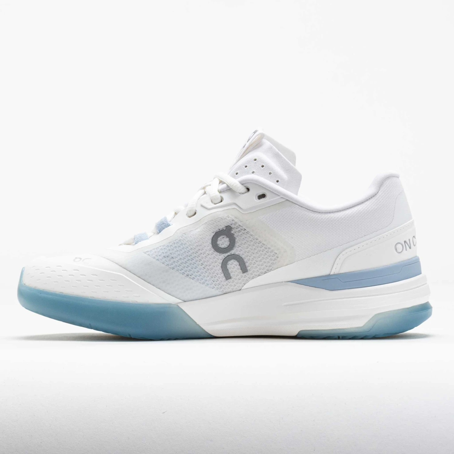 On Running On The Roger Advantage Pro Women's White/Chambray 4 On Running On The Roger Advantage Pro Women's White/Chambray - Image 2