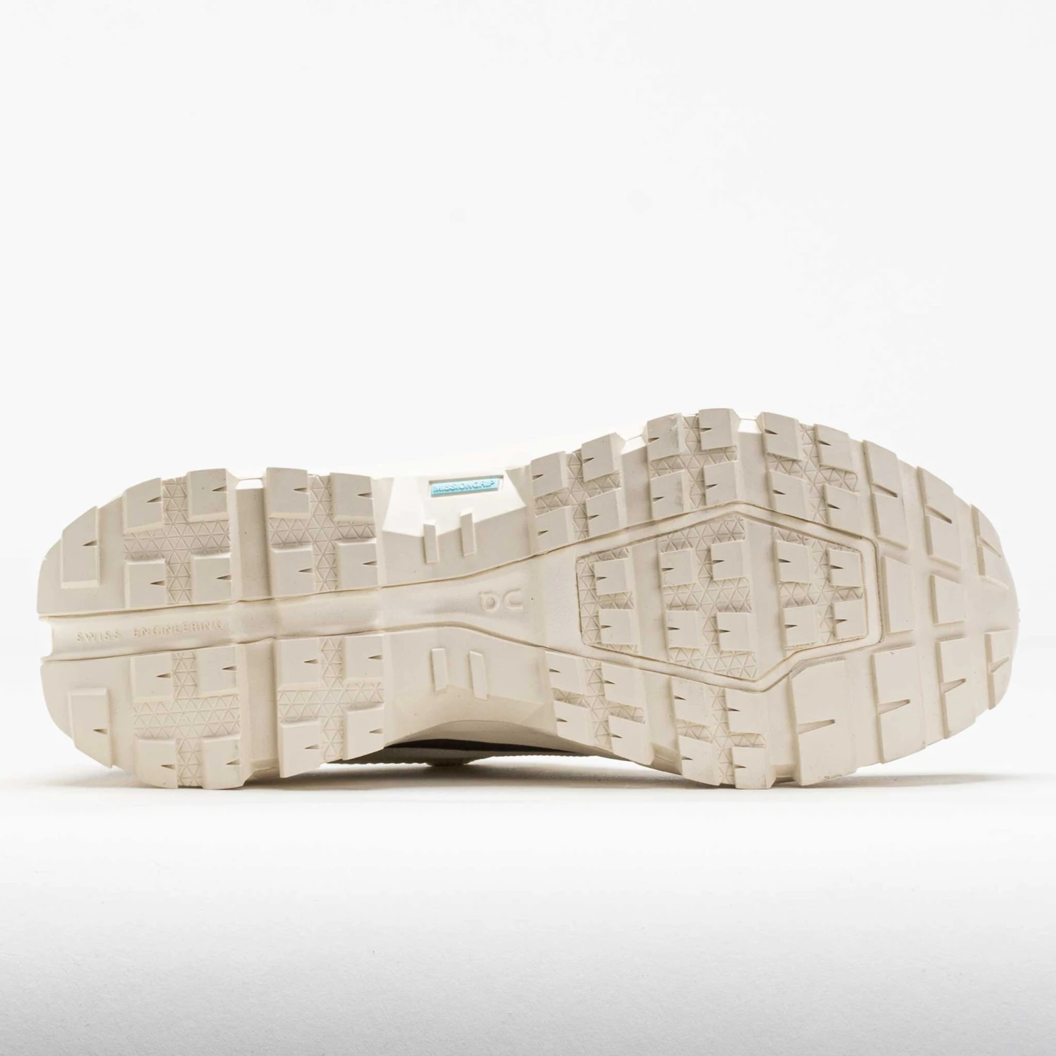 On Running On Cloudrock Low Waterproof Women's Ivory/Ivory 6 On Running On Cloudrock Low Waterproof Women's Ivory/Ivory - Image 4