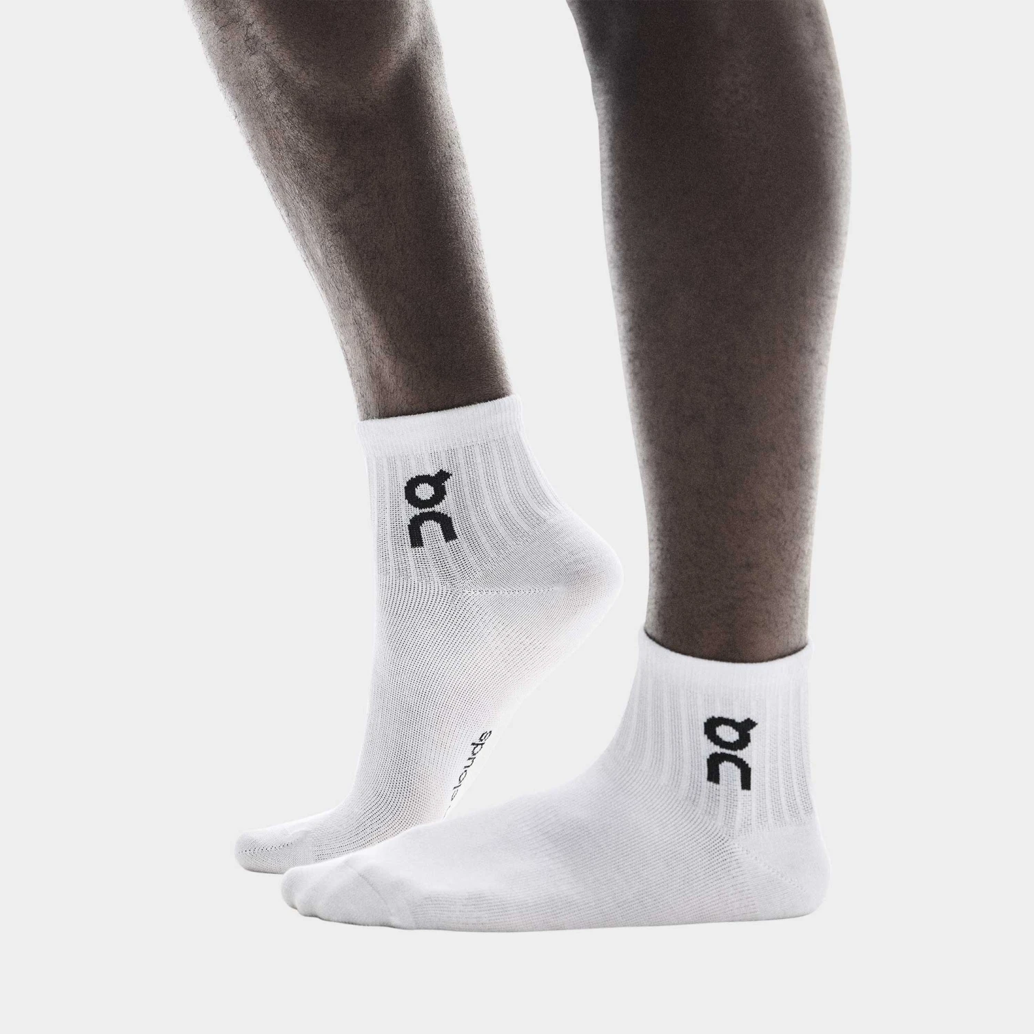 On Running On Logo Sock Mid (3 Pack) 4 On Running On Logo Sock Mid (3 Pack) - Image 2