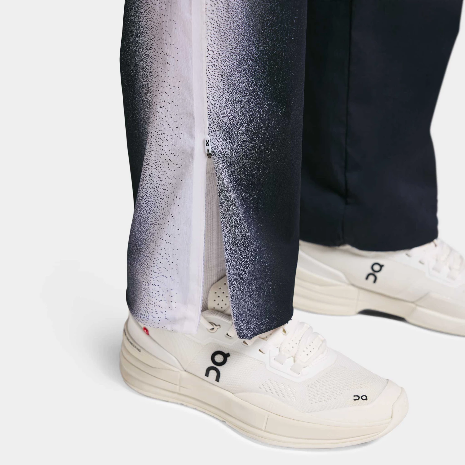 On Running On Court Track Pants Women's 5 On Running On Court Track Pants Women's - Image 3