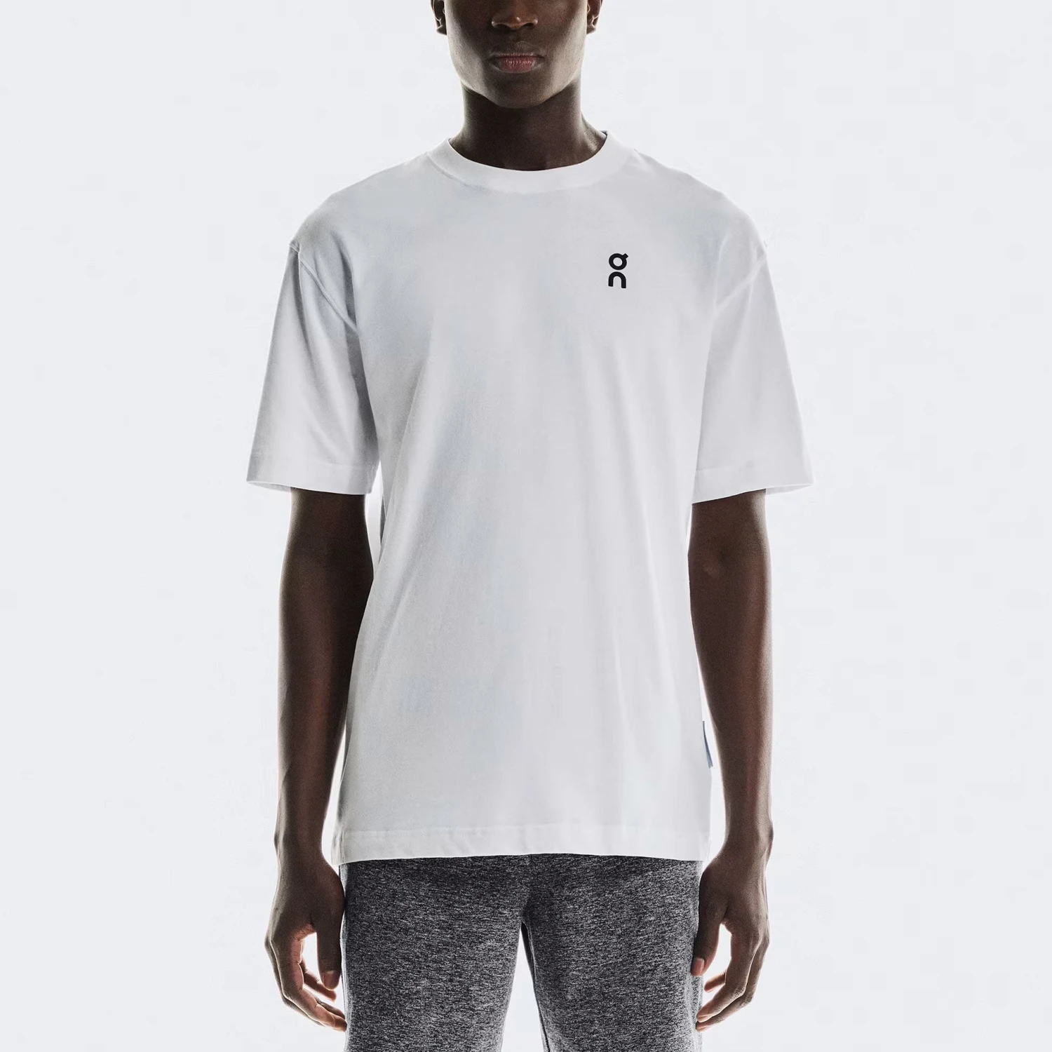 On Running On Club-T Court Men's 5 On Running On Club-T Court Men's - Image 3